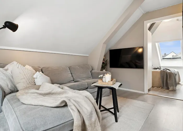 Cozy 2Bdr Apt. 3 Min Walk To Solsiden