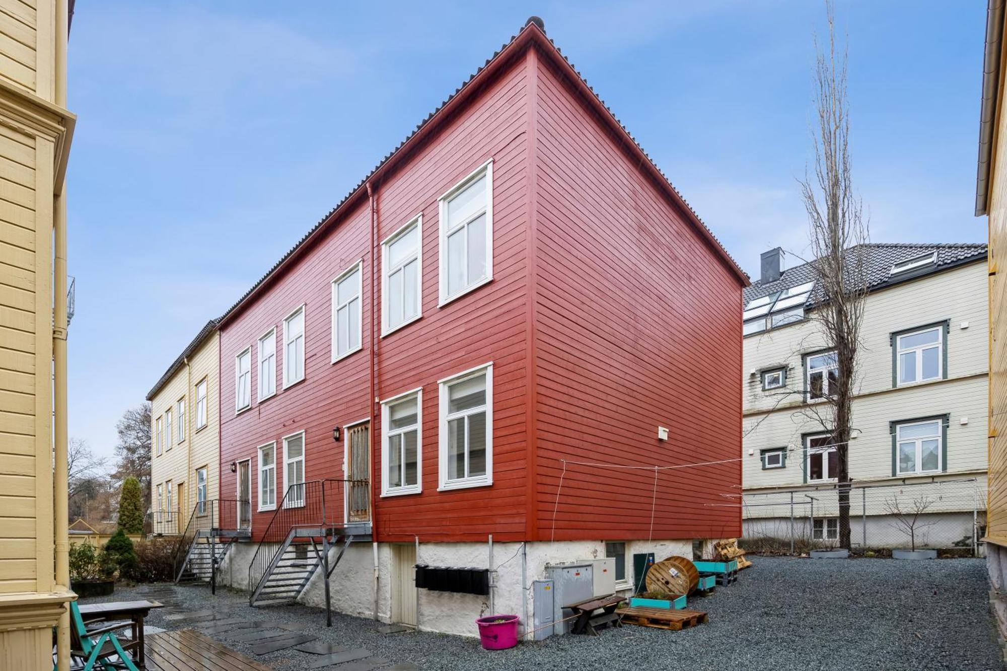 Apartment Cozy 2bdr Apt. 3 Min Walk To Solsiden